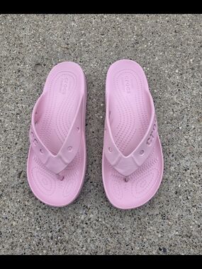 Crocs  Flip Flop Sandals - Crocs Style Women Size 8
